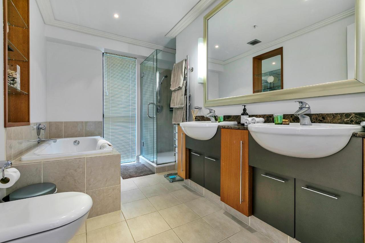 Ferienwohnung Ultimate Outdoor-Living Urban Getaway! 1 Carpark Auckland Exterior foto
